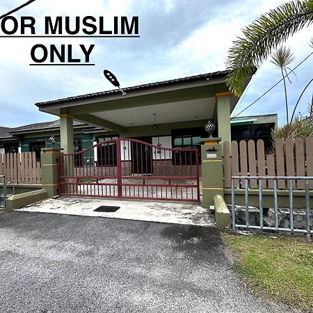 Homestay Melaka Urich Extérieur photo