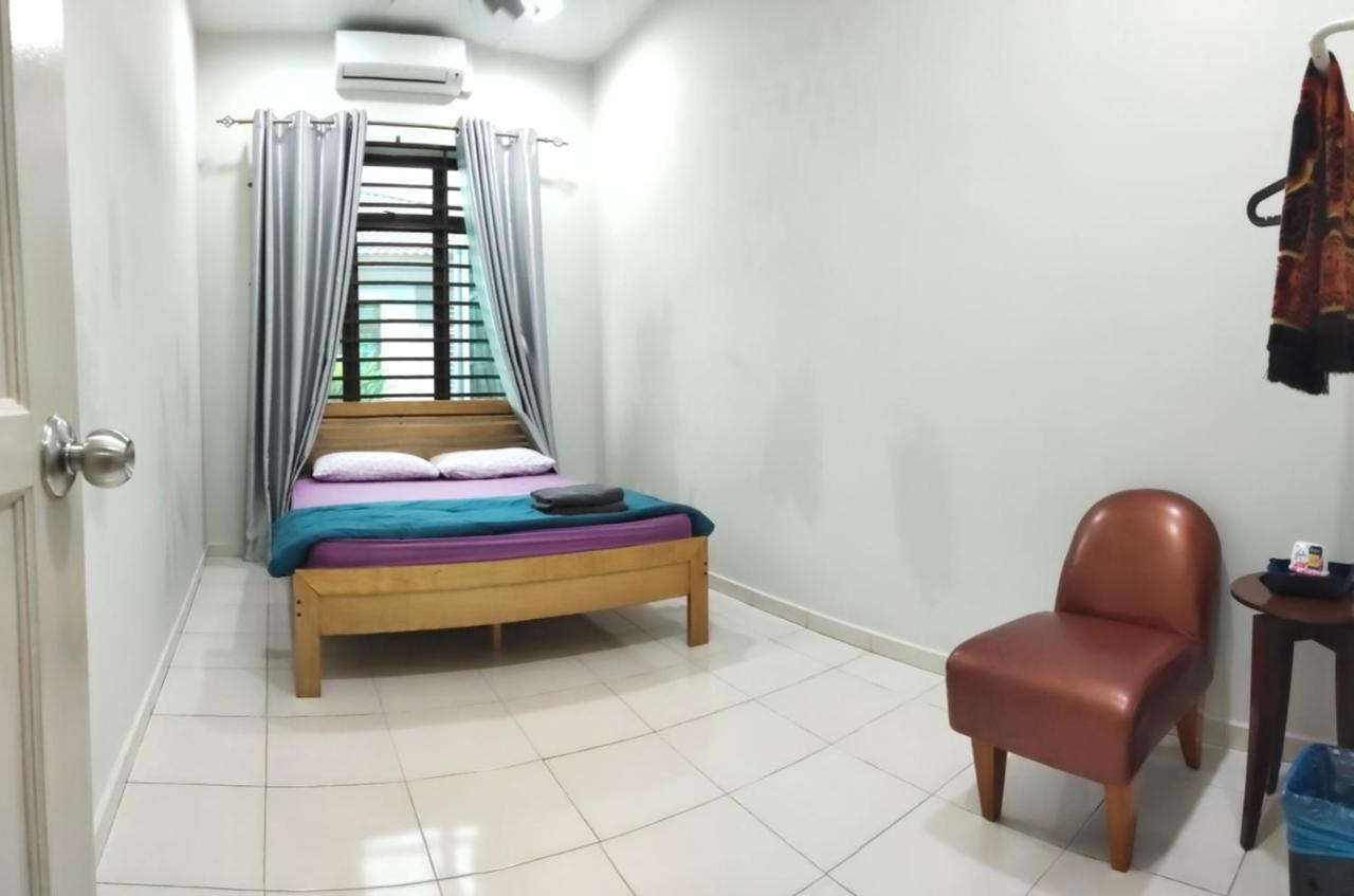 Homestay Melaka Urich Extérieur photo